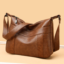 Large capacity bag womens bag fashion 2021 new fashion leather middle-aged mother bag joker shoulder messenger bag atmospheric