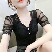 European station 2021 summer new sexy lace V-neck T-shirt womens short sleeve mesh mosaic jacket foreign style small shirt tide