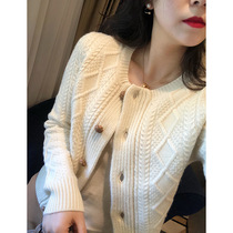 2021 autumn and winter New thick small fragrant wind round neck knitted cardigan small coat sweet and gentle style short coat women