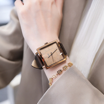 Watch Womens Summer 2022 New Top  Small CrowdLight Extravaganza Student Couple Waterproof Bully Quartz Watch