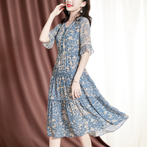 Blue floral V-neck silk waist dress female 2021 summer design sense niche mulberry silk temperament long skirt
