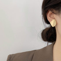 Korean matte gold earrings female French retro premium light luxury sterling silver 2021 New Tide geometric earrings