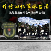 Creative veterans souvenir ornaments to send comrades-in-arms veterans gifts party group photo to commemorate the retired Bayi photo