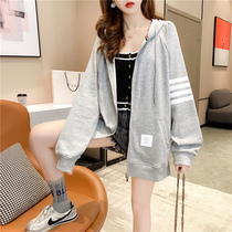 Maternity wear large spring and autumn zipper jacket female Korean version of loose small man 200kg sweater casual tb four Rod