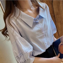  Summer womens clothing 2021 new trendy fashion lantern sleeve white shirt loose thin design sense niche Korean fan shirt