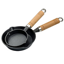 A small pot of oil-splashed noodles hot fried peppers cast iron mini single-handle artifact special sauce for boiling sugar