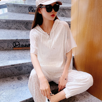 2021 Korean summer new white short-sleeved loose casual fashion sports suit womens thin sweater two-piece set