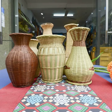 【时代物】竹编 花笼 落とし付き 煤竹调 茶道具 生け花 华道 职人手工 手工竹编花瓶-手工竹编花瓶促销价格、手工竹编花瓶品牌- 淘宝