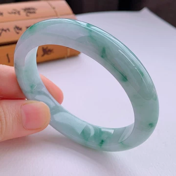 上海老凤祥金店 翡翠玉手镯ブレスレット