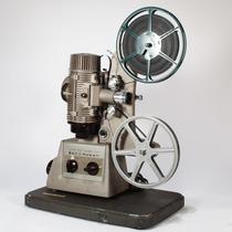 Antique old objects Bell Howell 122-8mm 8mm old film projector functioning