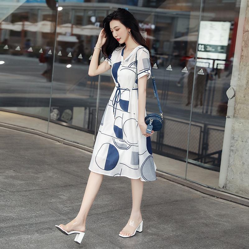 Dress womens summer 2021 new casual temperament slim French two-piece set suspender skirt Chiffon floral skirt
