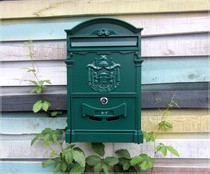 European-style villa letter box with lock mailbox outdoor waterproof hanging wall mailbox suggestion box creative compound luggage ancient mail