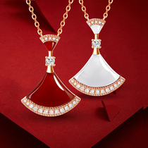 Chow Tai Fook Huan Mei Bei Mu Sterling Silver Necklace Light Luxury Niche 18k Gold Pendant Collarbone Chain 520 Gift to Girlfriend