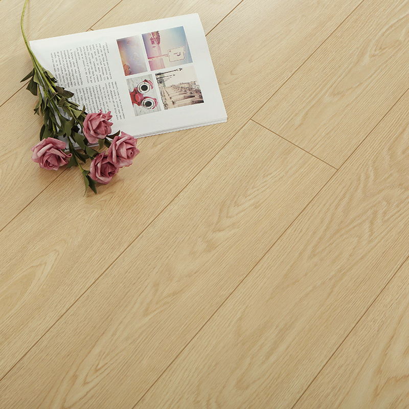 三層無垢材床オーク複合多層 15 ミリメートル家庭用環境に優しい E0 耐摩耗性と防水北欧床暖房木製床