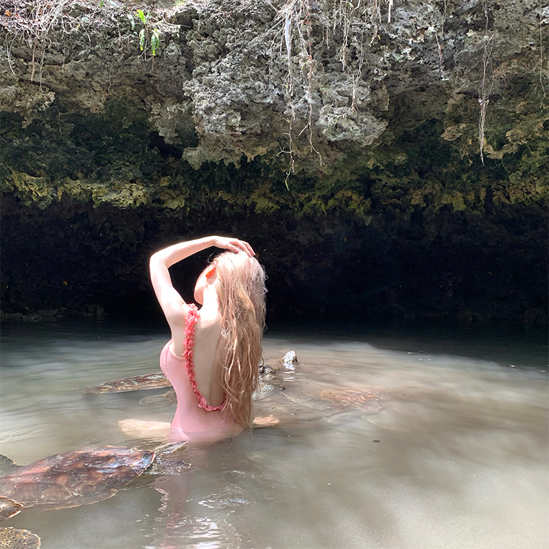 女性用水着 2023 夏の新しいハイエンドの小さな胸が背中の開いたインターネットセレブインリゾート温泉甘いスタイルの水着を集めました