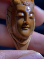  Olive core carving master handmade single seed single grain single Guanyin pendant Long string of text play toys Halter neck gift