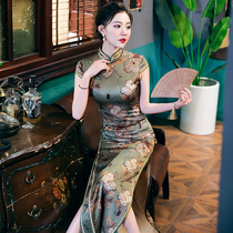 High-end cheongsam high-end temperament old Shanghai young mother Chinese style long mulberry silk 2021 new silk