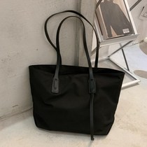 French Texture Popular Bag Women 2021 New Tide Joker Large Capacity Tote Bag Simple Shoulder Tote Bag