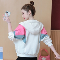 Early spring and autumn hooded long-sleeved baseball uniform 2021 new small casual all-match jacket short jacket women