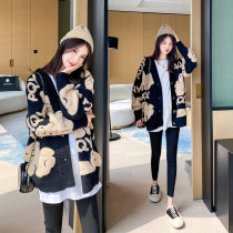 Pregnant women autumn suit fashion tide mom out to go wild Net red knitted cardigan jacket early autumn winter three sets