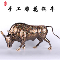 Pakistan carved animal paint bullfighting hotel Home decoration Animal modeling Bronze crafts gifts