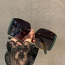 Womens sunglasses 2021 new fashion women seaside temperament summer travel black sunglasses female driver special small face