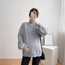 Maternity suit fashion 2020 Korean version loose autumn and winter pullover sweater plus velvet in the long autumn and winter top