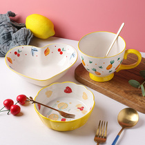Cute girl heart ceramic tableware set household fruit bowl Nordic style microwave oven baking three-piece set