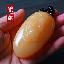 Natural beige jade Pixiu handle pieces Jade rough lucky Pixiu Ruibei beast toys Topaz pendant small ornaments
