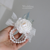 French beautiful wedding wrist flower bridesmaid sister group bracelet flower pearl bracelet Bride wedding flower camellia bud