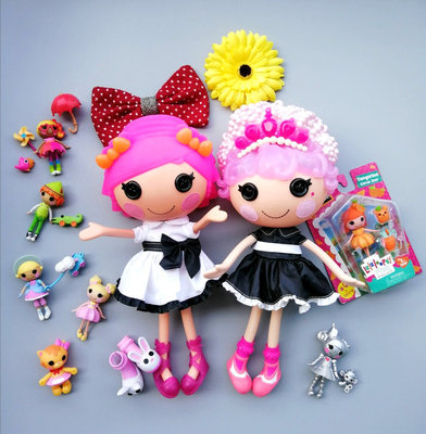 taobao agent Positive bulk buttons Doll clothing accessories large Lele angel Lalaloopsy skirt rabbit shoes Maryzhen