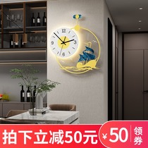New Chinese watch and clock clock living room home fashion personality light luxury atmosphere modern simple clock hanging wall mute
