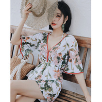 New Couple Suit Bikini Split Small Chest Gather Conservative Holiday Hot Spring Swimsuit Men Beach Pants