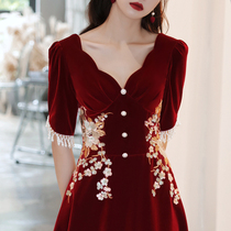 Toast service bride Autumn little wine red engagement dress dress thanking banquet V collar wedding slim woman winter