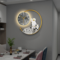 Light luxury watch creative Net Red fashion atmospheric wall clock living room home Modern simple decorative wall hanging clock lamp
