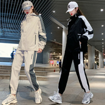 Casual sportswear suit womens 2021 New Korean version of fashion brand fashion foreign style loose tooling two-piece set