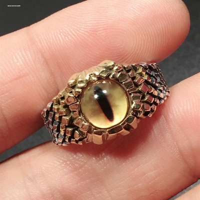 taobao agent Men's imitation Thai silver rings Personalized Gothic Snake Eye Silver Jewelry Open can regulate women's index finger ring tail ring