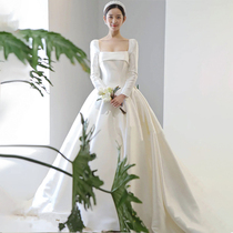 Korean satin light wedding dress 2021 new bride simple retro Hepburn wind wedding dress long sleeve thick arm