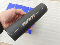 Giant Giant intelligent temperature measurement insulation cup 304 stainless steel car portable bicycle riding kettle water cup