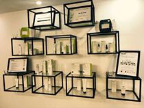 Wrought iron shoe store shoe rack hanging bag rack Shoe box Clothing display shelf Fashion multi-functional window boutique shelf