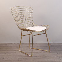 Extremely Brief Golden Dining Chair Metal Hollowed-out Mesh Red Ins Makeup Chair Light Extravagant Book Table And Chairs Designer Iron Art Creativity