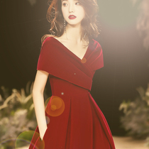 Velvet toast bride autumn Burgundy engagement dress usually wear temperament married woman back to spring and autumn