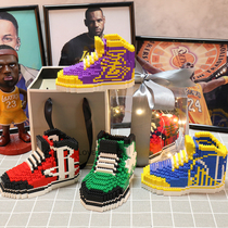 Lakers Warriors Owen sneakers model fans around to send boys birthday surprise gifts basketball commemorative gifts