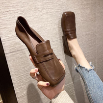 Tide brand leather small leather shoes womens 2021 Autumn New all retro English style square head soft bottom lazy loafer shoes