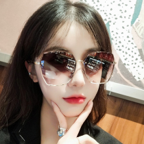 Sunglasses 2023 new tide of summer anti - UV driving tea - colored fashion sunglasses face is thin and senior