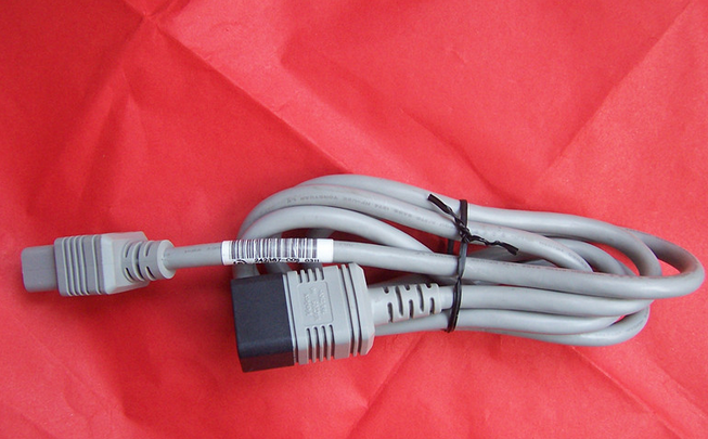 New HP HP C7000 knife cage power cord, PDU, 18A, C19-C20, 242867-005
