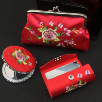 Embroidered wallet three gift boxes Beijing specialty handicraft wallet Chinese style abroad gifts to foreigners