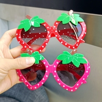 Children Sunglasses Girl Cartoon Cute Strawberry Styling Glasses Baby Photo sunglasses Anti-UV sunglasses