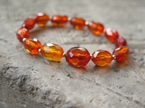European antique cut amber bead bracelet ~ bracelet weighs 6 46g ~ promote special offer