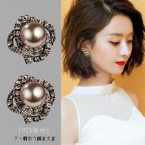 2021 new fashion Korean sterling silver stud earrings womens short pearl temperament simple personality exquisite wild earrings